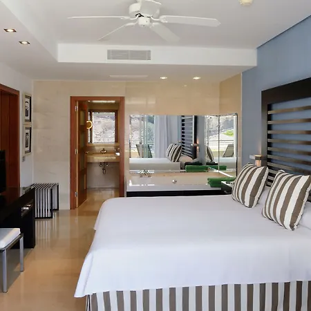 Apartment Emerald Sport And Activities Club