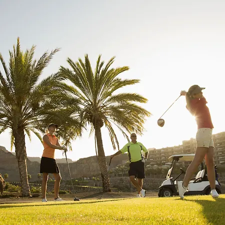 Emerald Sport And Activities Club דירה La Playa de Tauro
